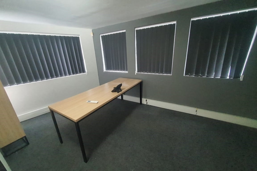 To Let commercial Property for Rent in Newton Park Eastern Cape